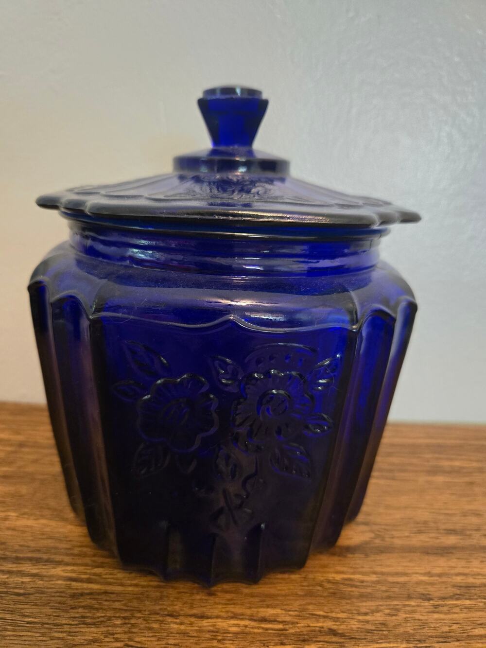 Vintage Anchor Hocking Mayfair Open Rose Cobalt Blue Glass Cookie Biscuit Jar